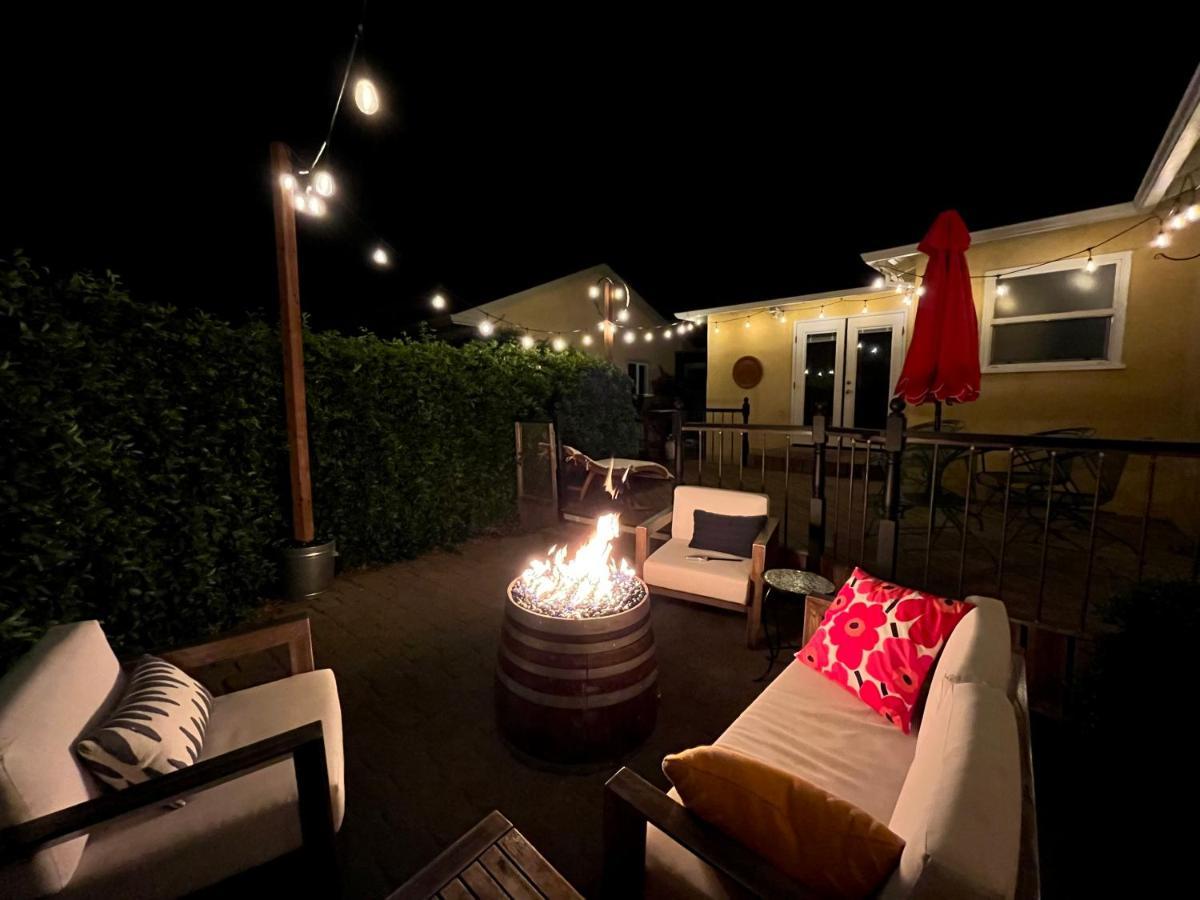 Spacious Renovated Petaluma Home- Pool Table, Fire Pit, Parking 外观 照片