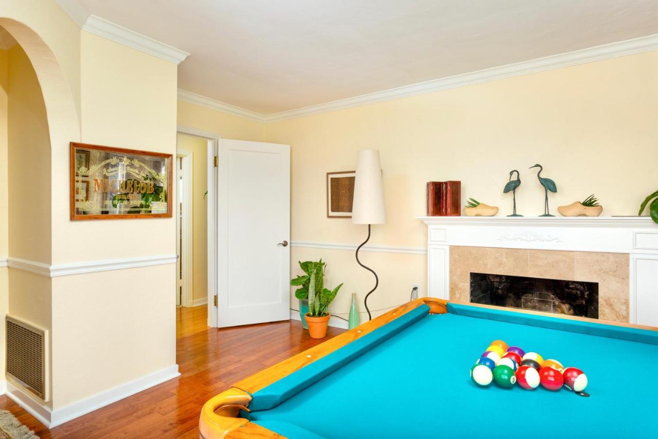 Spacious Renovated Petaluma Home- Pool Table, Fire Pit, Parking 外观 照片