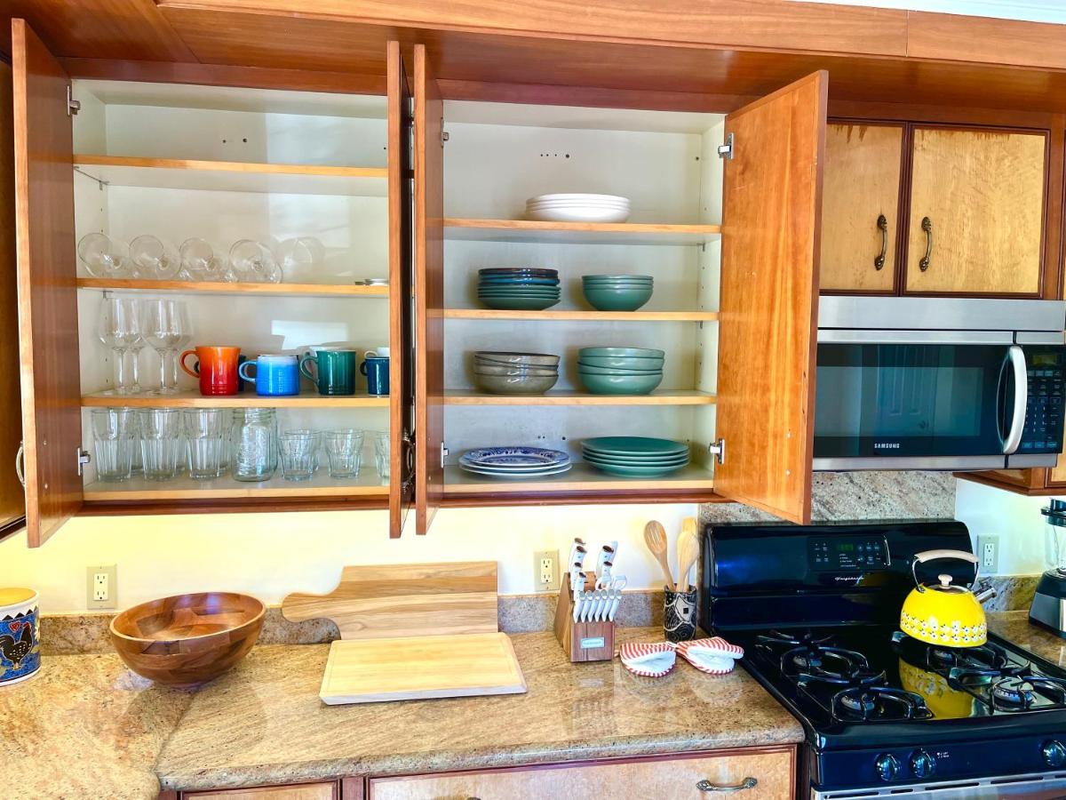 Spacious Renovated Petaluma Home- Pool Table, Fire Pit, Parking 外观 照片